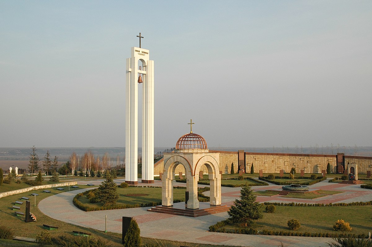 🕯️ Complexul Memorial „Capul de Pod Șerpeni”