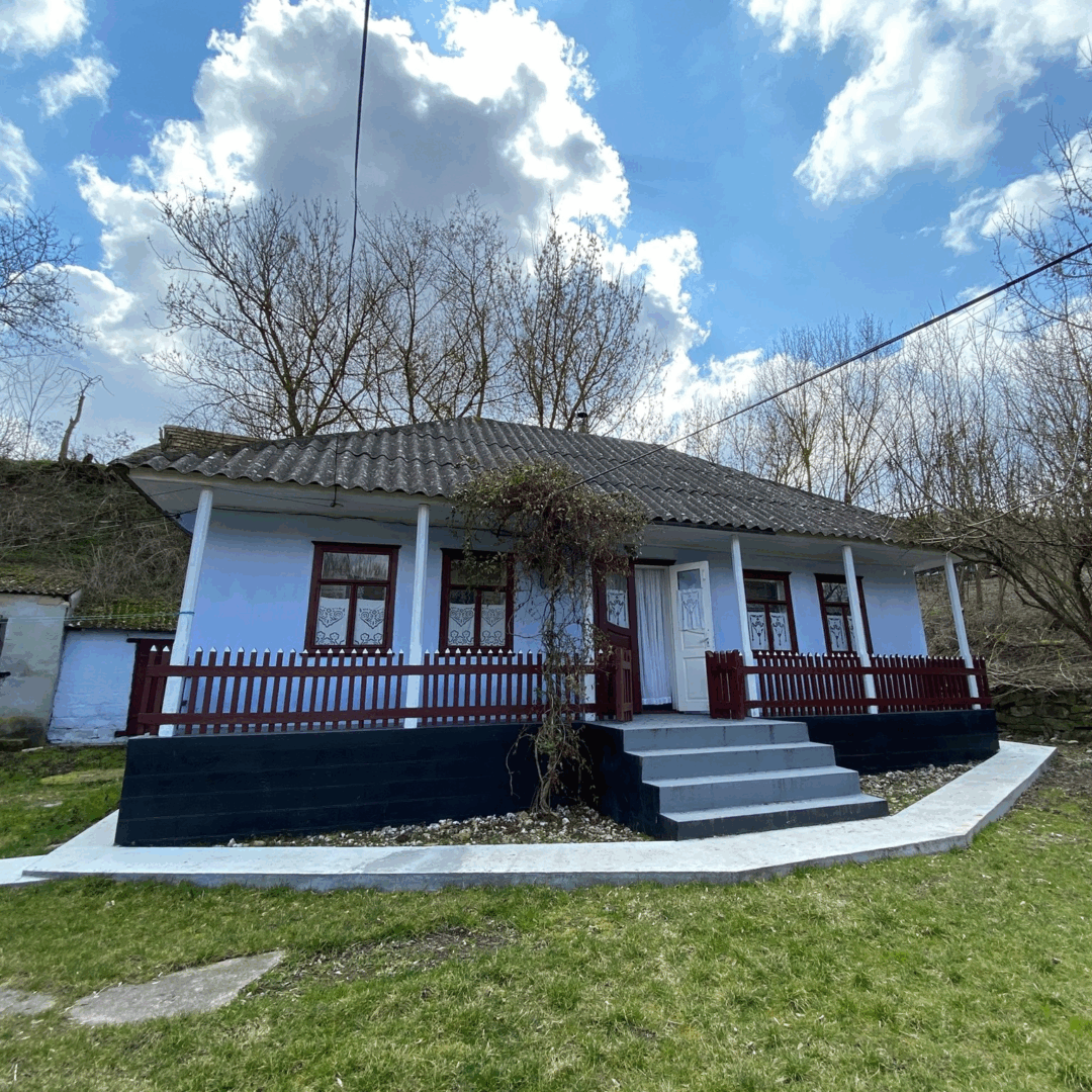 Pensiunea „La Beciul din Stâncă” 🏡