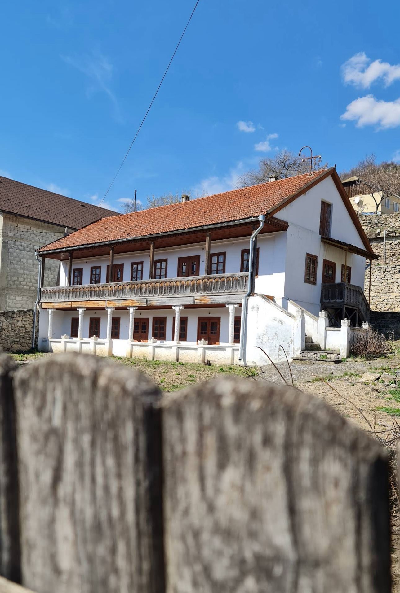 🏛️ Școala din perioada interbelică